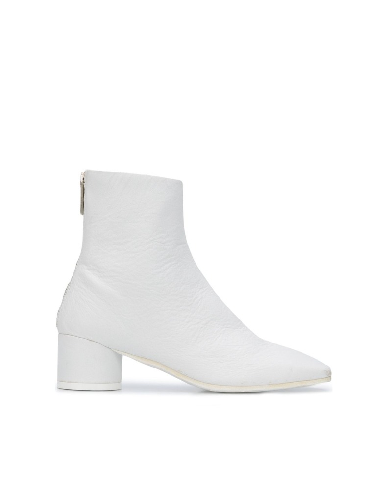 WHITE DISTRESSED LEATHER ANKLE BOOTS  MM6 화이트 디스트레스드 레더 앵클 부츠 - 아데쿠베